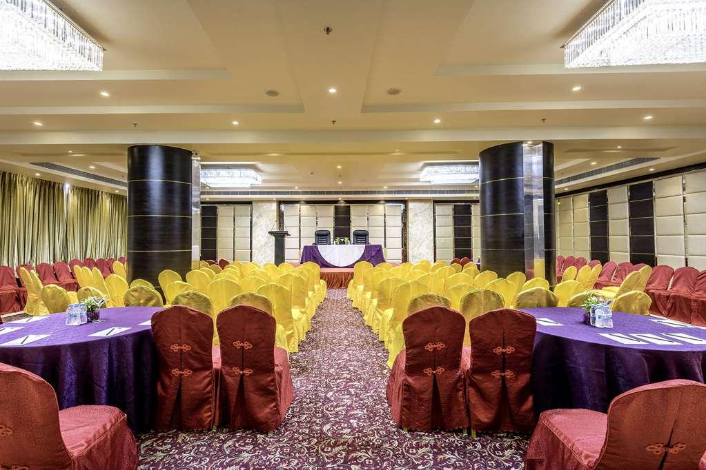 Clarion Inn Jaipur Kukas Facilities photo