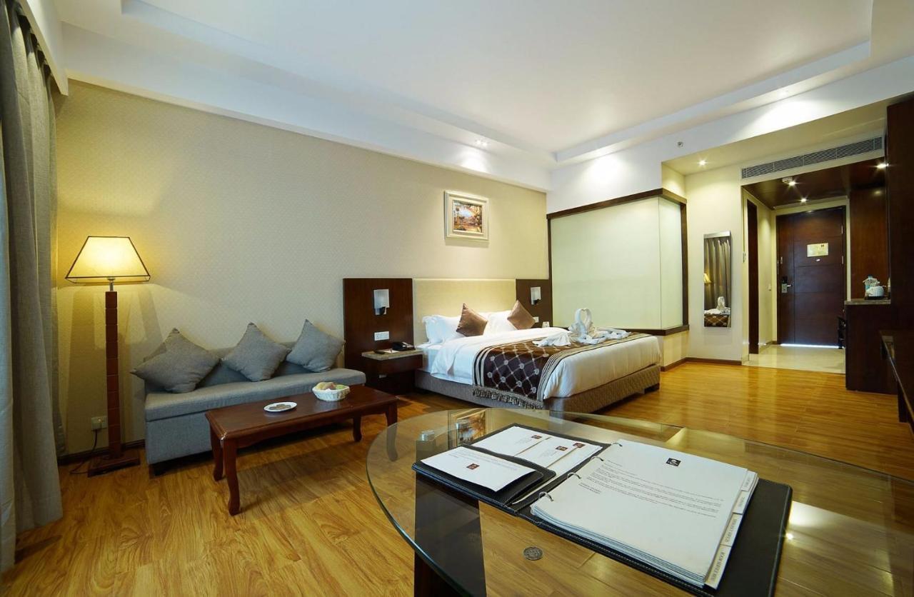 Clarion Inn Jaipur Kukas Exterior photo