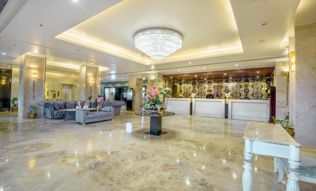Clarion Inn Jaipur Kukas Exterior photo