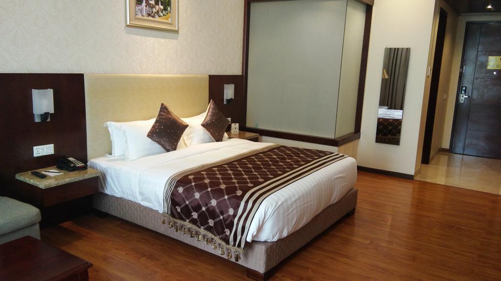 Clarion Inn Jaipur Kukas Exterior photo